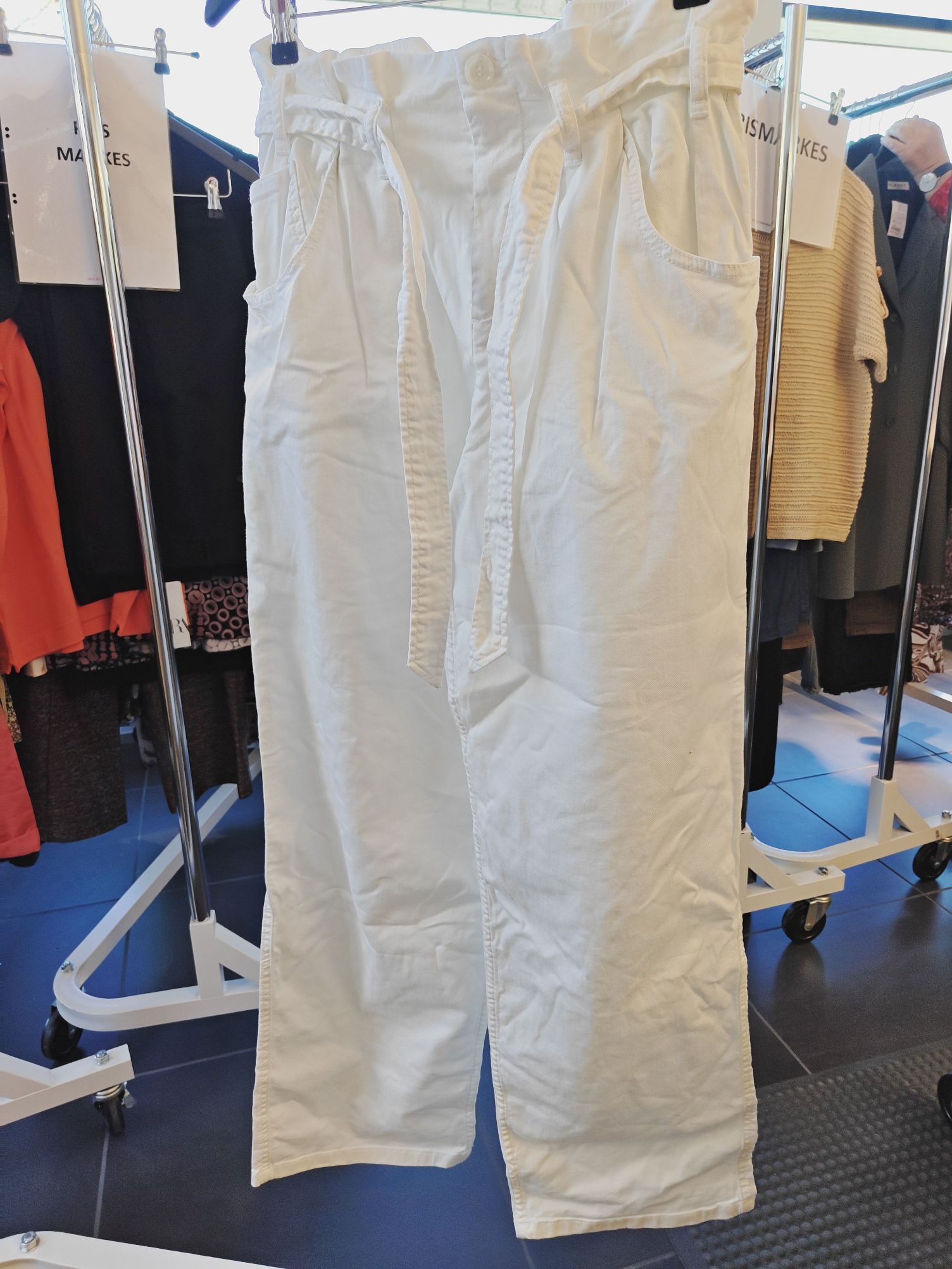 Baum und Pferdgarten Bukser